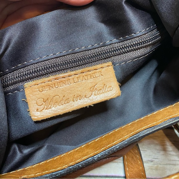 Vintage Leather Crossbody Bag Purse Made in Italy - Picture 6 of 7